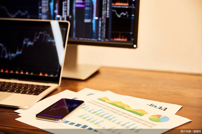  管理层动荡加剧；财信吉祥人寿业绩回落与合规风险并存，转型之路待破局。 股票财经