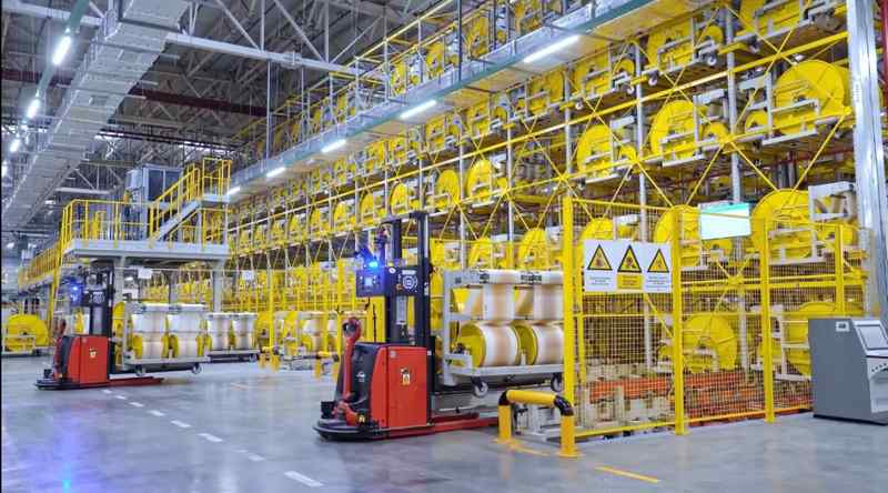  这座塞尔维亚轮胎基地，以黑灯工厂模式震撼业界；从传统工艺到智能闭环，它重塑制造格局，彰显中国智造的全球影响力。 汽车科技