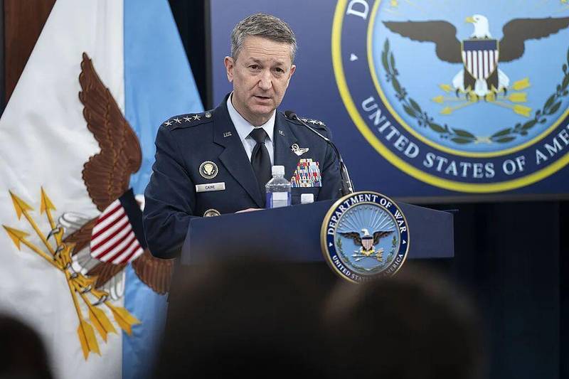  特朗普暗示条件性对话可能，伊朗坚决回绝；冲突升级引全球关注。 新闻 特朗普暗示条件性对话可能，伊朗坚决回绝；冲突升级引全球关注。 新闻