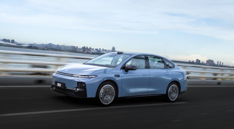  零跑汽车首次实现全年盈利；规模效应显著显现，毛利率大幅提升。 汽车科技