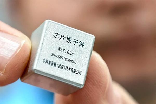 指甲盖大小的奇迹诞生;中国芯片原子钟刷新纪录;未来应用前景无限广阔。 IT技术 指甲盖大小的奇迹诞生;中国芯片原子钟刷新纪录;未来应用前景无限广阔。 IT技术