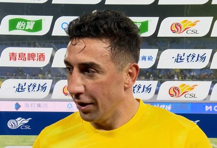  戴维森赛后感言深刻；球队团结如一家人，艰难取胜来之不易。 体育新闻 戴维森赛后感言深刻；球队团结如一家人，艰难取胜来之不易。 体育新闻