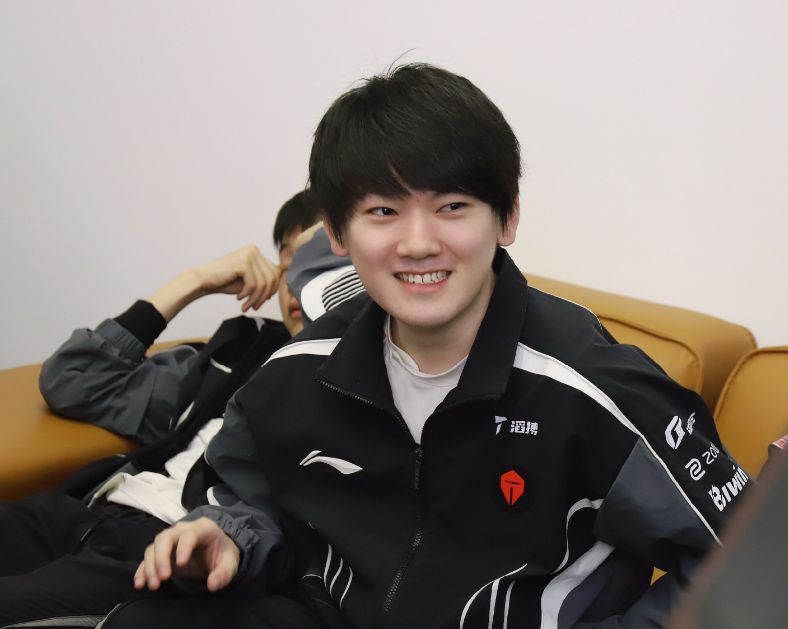  从0-22到8杀：数据暴力与竞技本质的深度博弈 体育新闻 从0-22到8杀：数据暴力与竞技本质的深度博弈 体育新闻 从0-22到8杀：数据暴力与竞技本质的深度博弈 体育新闻 从0-22到8杀：数据暴力与竞技本质的深度博弈 体育新闻