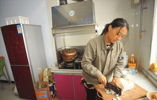  月薪八千的照护工作，让我看清了人心冷暖 情感心理